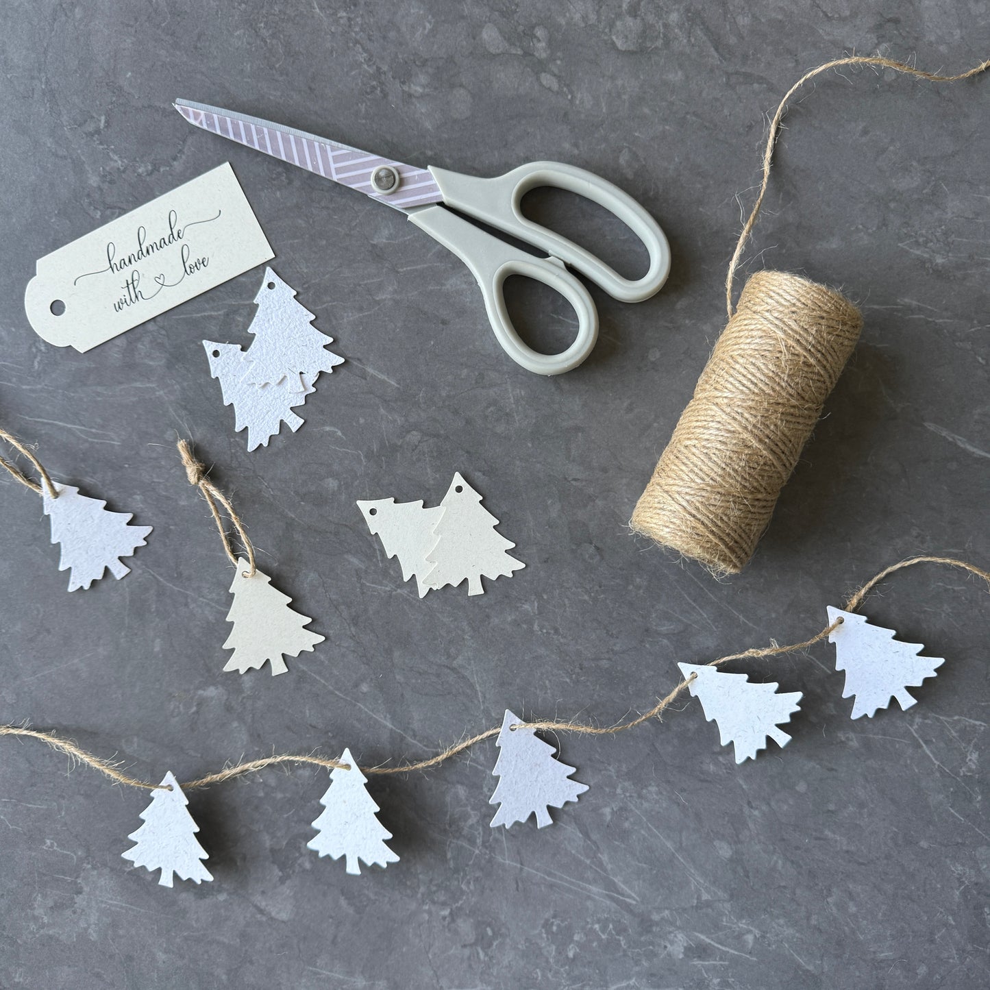 20 Tiny Christmas Tree Tags