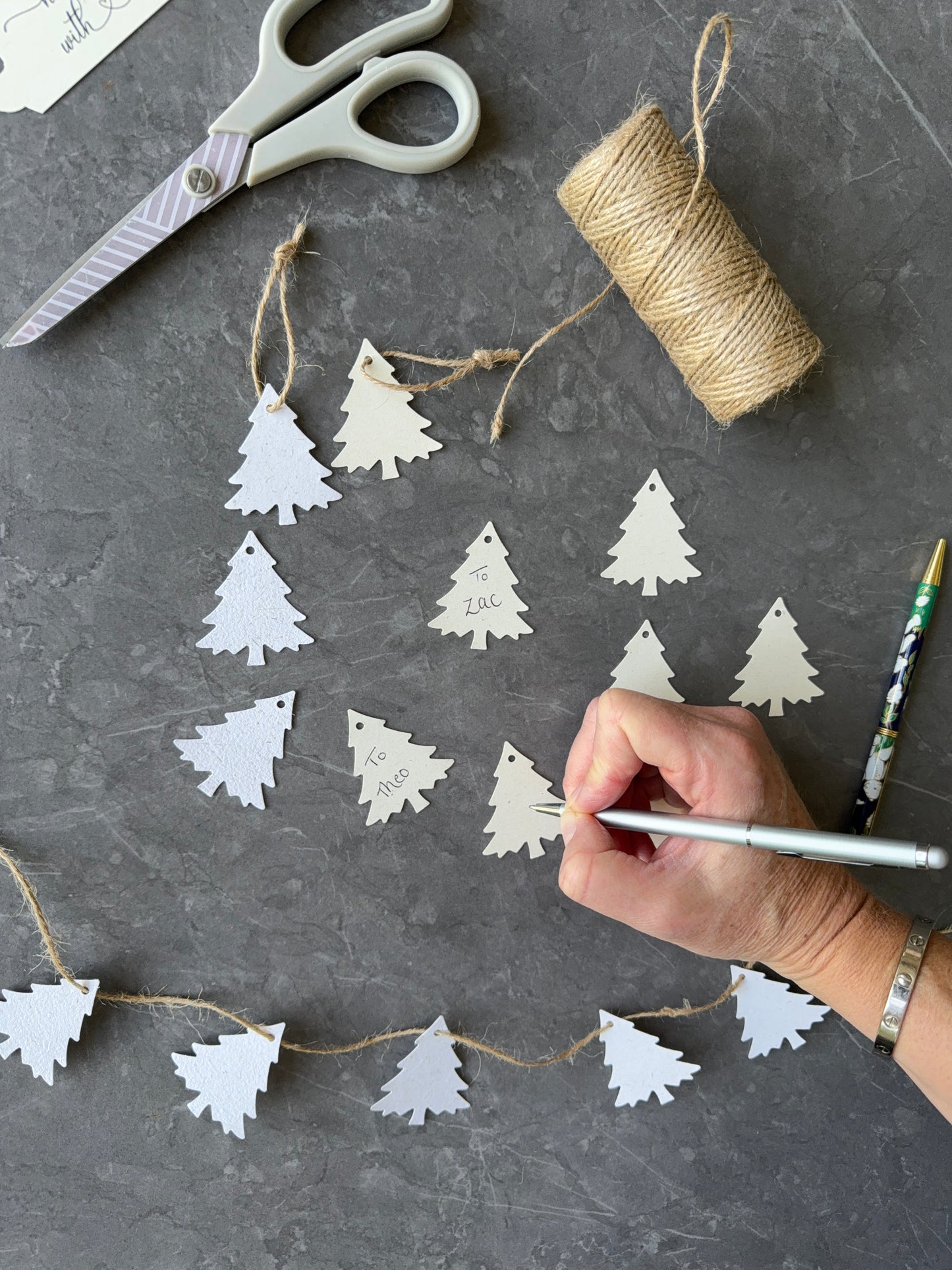 20 Tiny Christmas Tree Tags