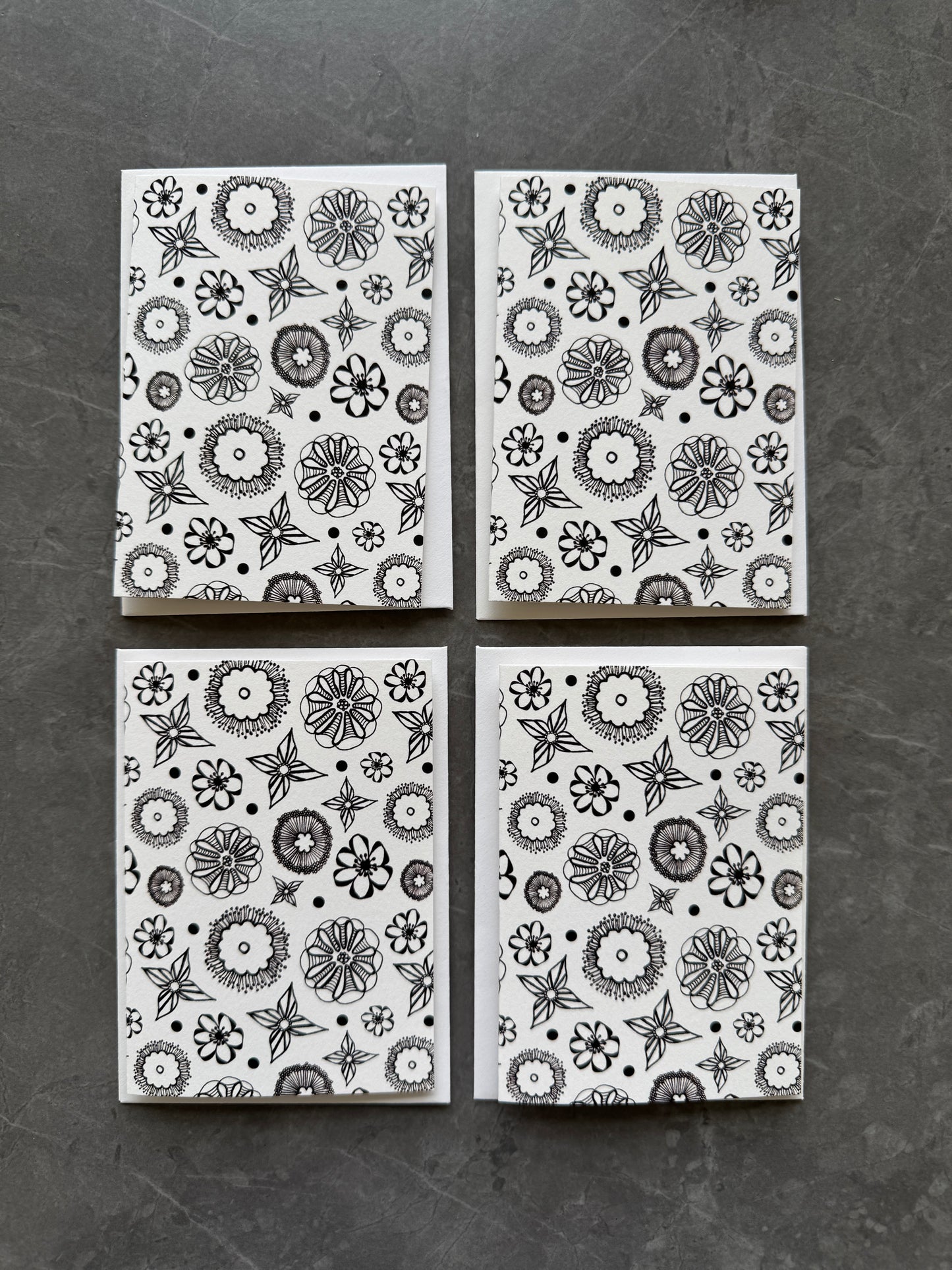 Small note cards with abstract floral pattern