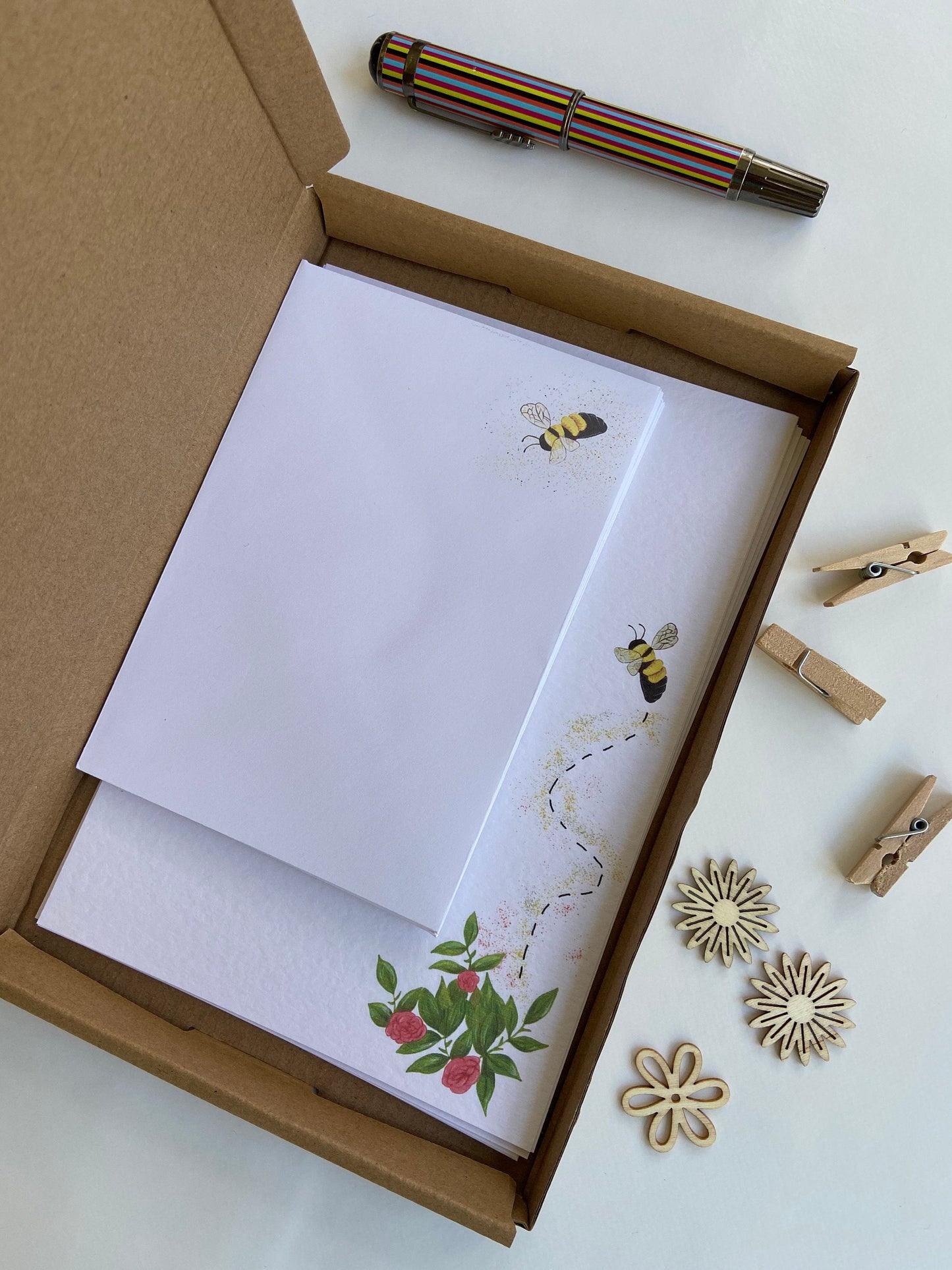 Bee Writing Paper Set